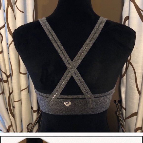 Bundle of 4 Women Sports Bra With Cross Back - Picture 4 of 7